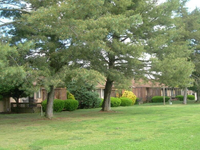 Hotel Baneberry Golf And Resort