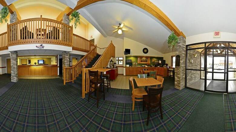 Hotel Quality Inn & Suites