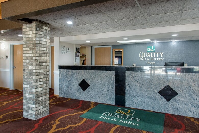 Hotel Quality Inn & Suites