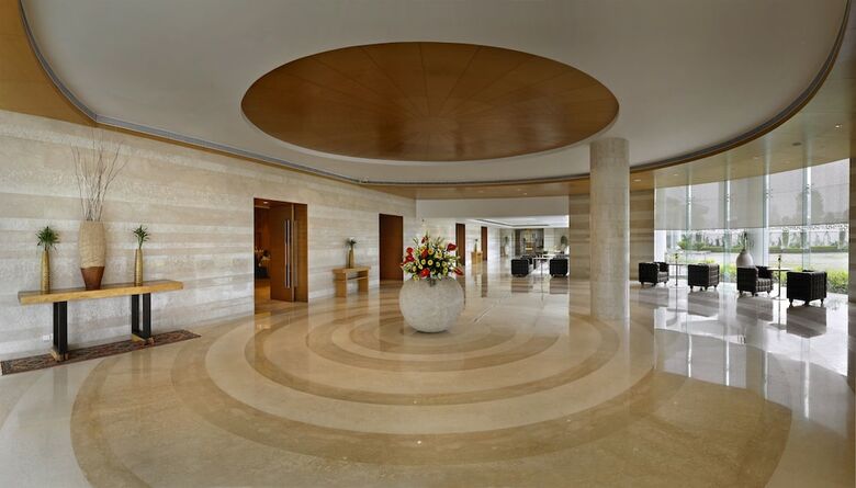 Hotel The Lalit Chandigarh