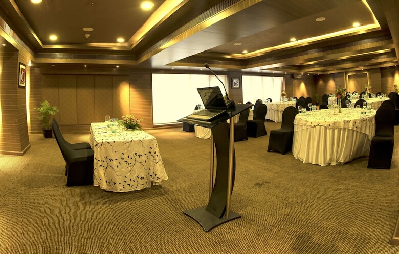 Hotel The Lalit Chandigarh