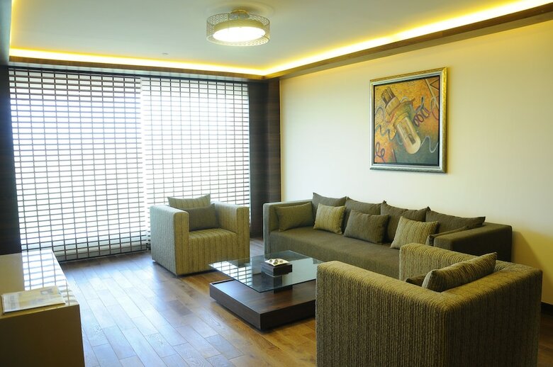 Hotel The Lalit Chandigarh