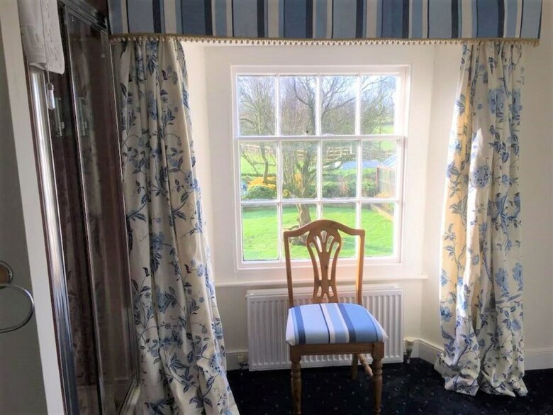 Bed & Breakfast Double-gate Farm