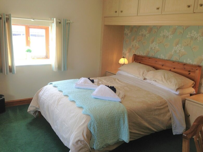 Bed & Breakfast Double-gate Farm