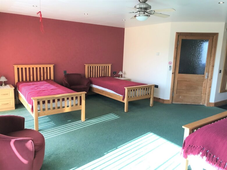 Bed & Breakfast Double-gate Farm