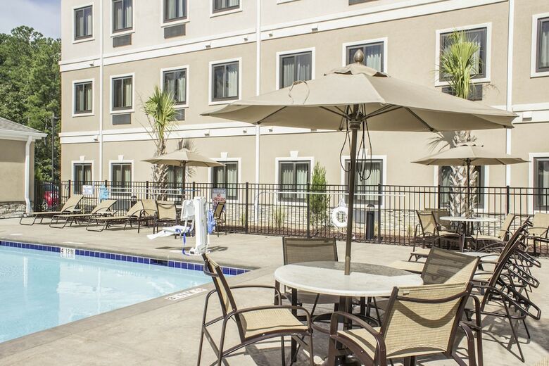 Aparthotel Staybridge Suites Jacksonville - Camp Lejeune Area