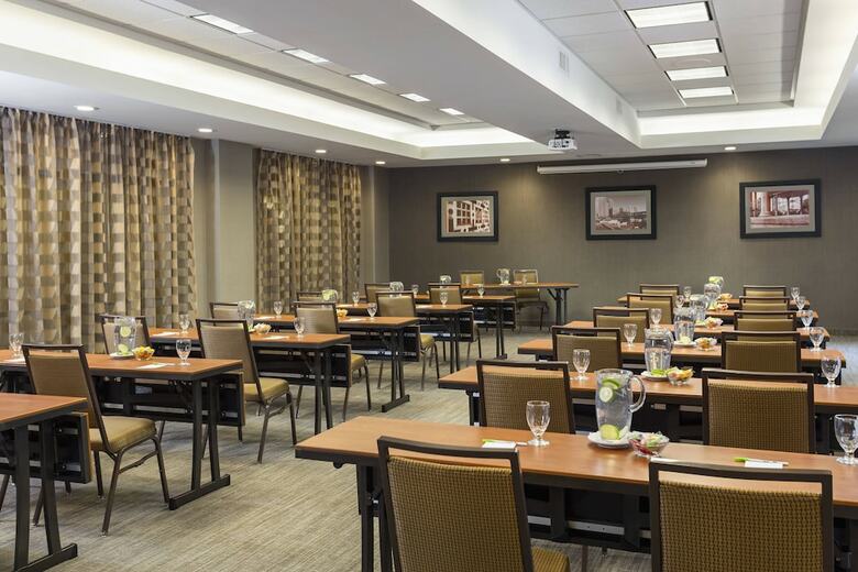 Hotel Courtyard By Marriott Boston Natick