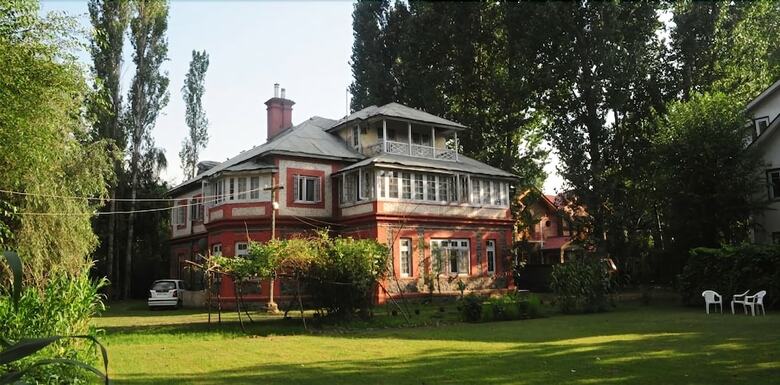 Hotel Colonel's Retreat Kashmir