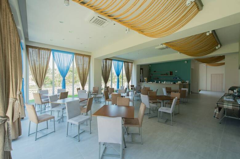 Aparthotel Thesmos Village