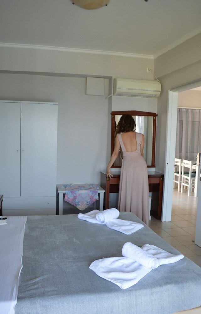 Aparthotel Thesmos Village