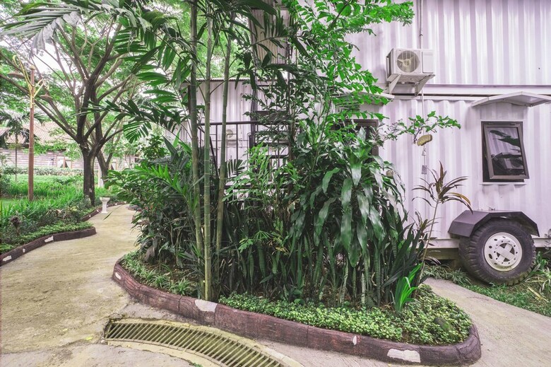 Hostal Royal Caravan Hotel Trawas