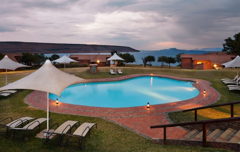 Apartamentos First Group Qwantani