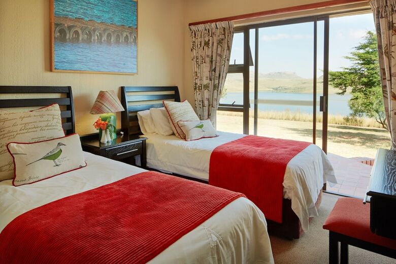 Apartamentos First Group Qwantani