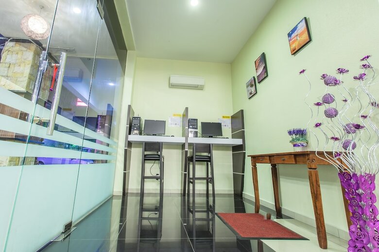 Hotel Lavender Inn Permas