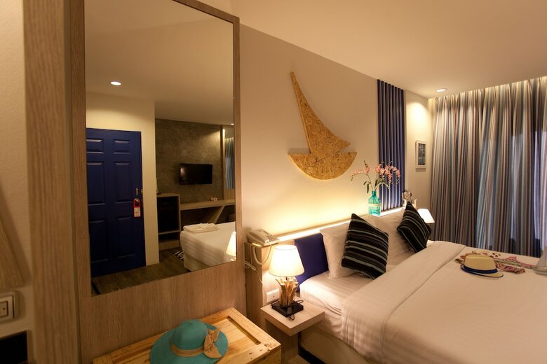 The Blue Pearl Kata Hotel