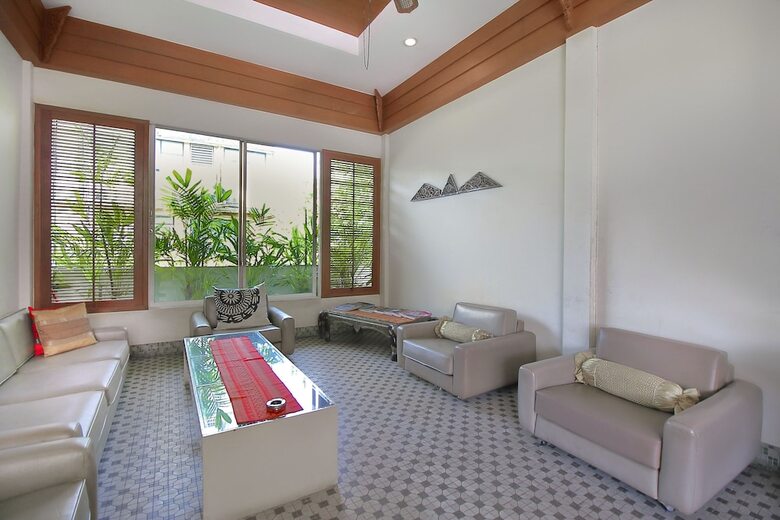 Oyo 905 Rajata Hotel