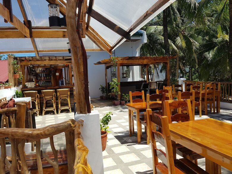 Hotel Divegurus Boracay Beach Resort