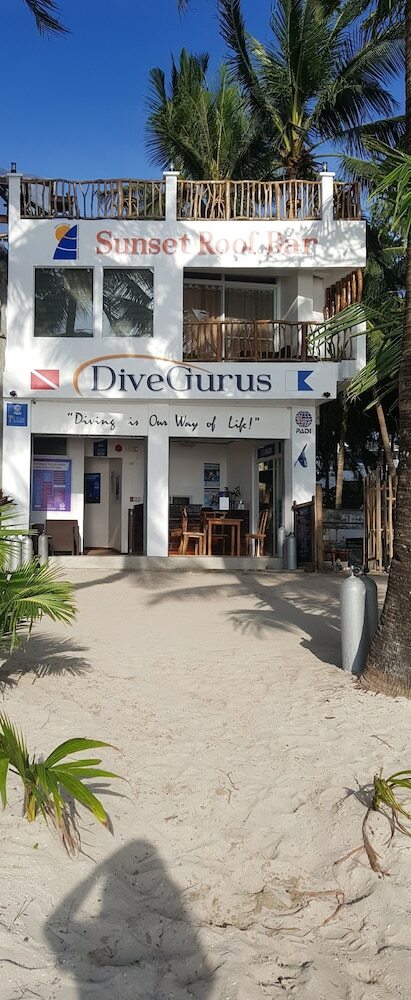 Hotel Divegurus Boracay Beach Resort