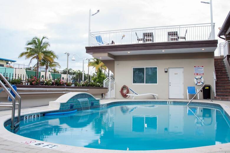 Hotel Caribbean Resort Suites