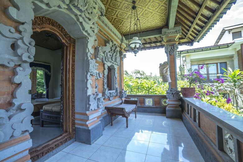 Hotel Ubud Sensasi Bungalows
