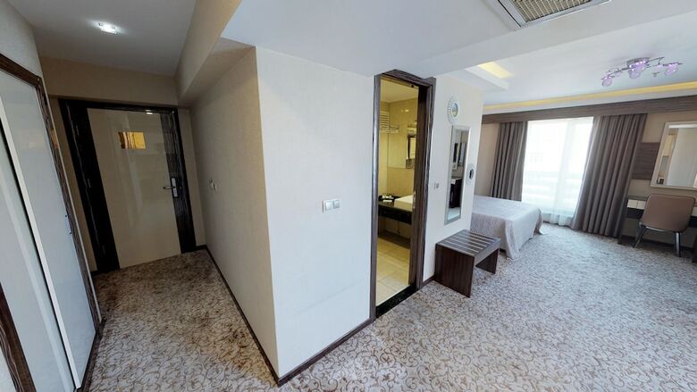 Green Prusa Hotel