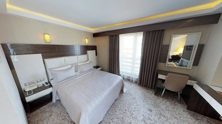 Green Prusa Hotel