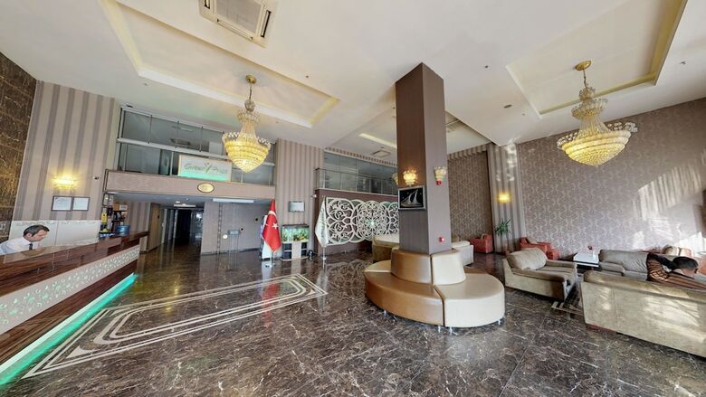 Green Prusa Hotel