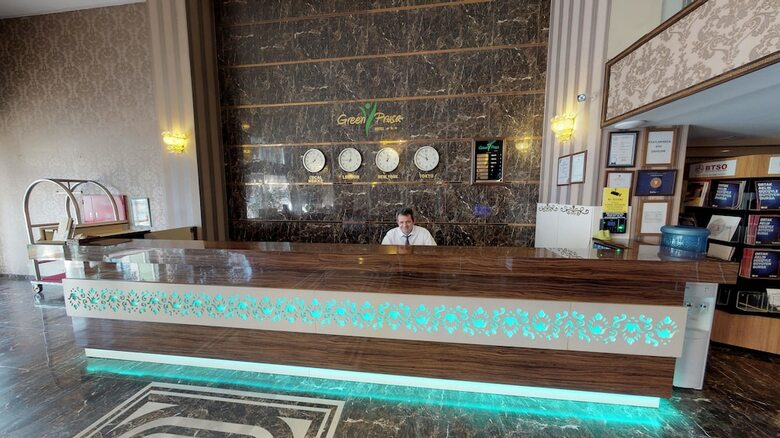 Green Prusa Hotel
