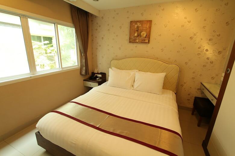 At Residence Suvarnabhumi Hotel