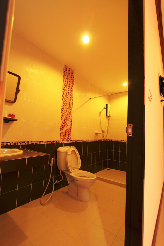 Hotel Puwanon Place