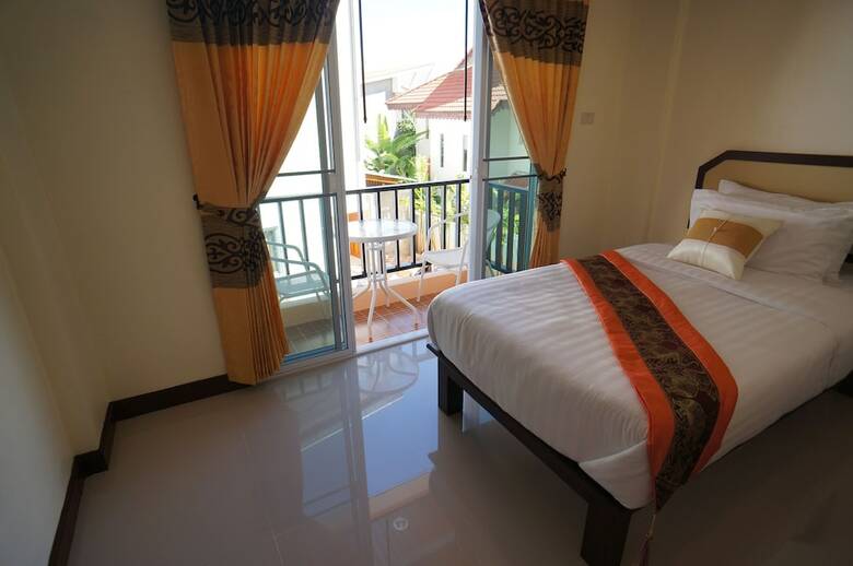 Hotel Manee Guest House