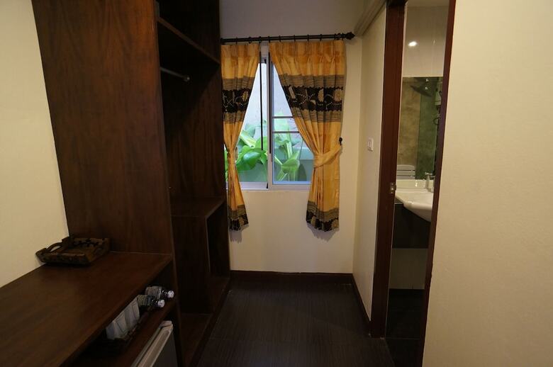Hotel Manee Guest House