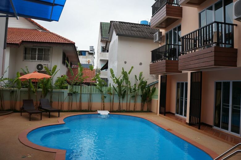 Hotel Manee Guest House