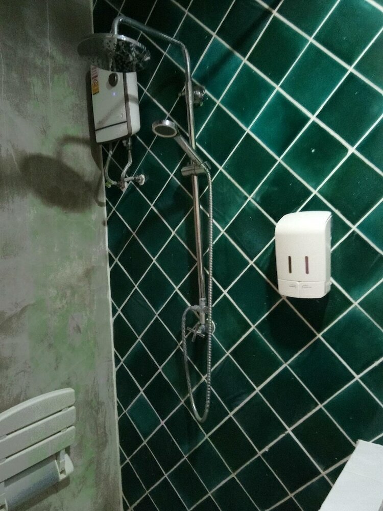 Hotel Manee Guest House