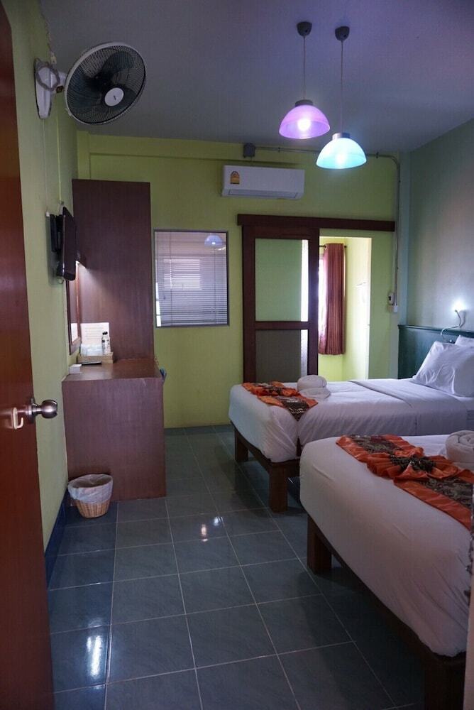 Hotel Manee Guest House