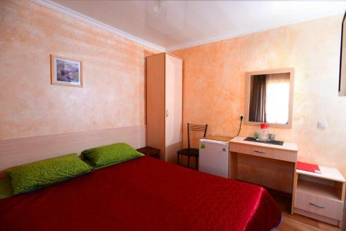 Hostal Irena Guest House