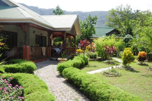 Hostal Casa De Leela Self Catering Guest House