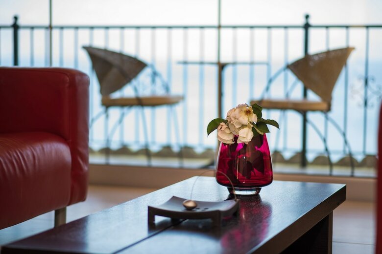 Hotel 9 Muses Sea View Studios - Adults Only