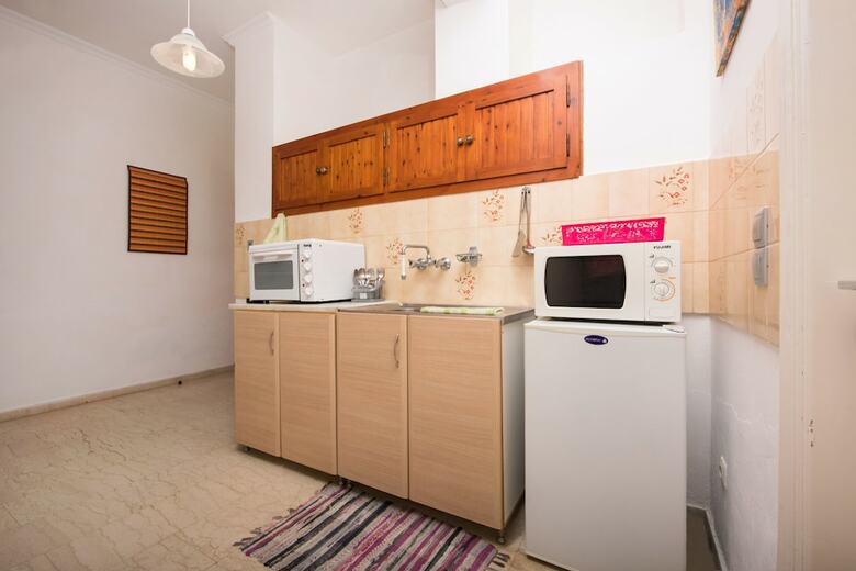Hotel 9 Muses Sea View Studios - Adults Only