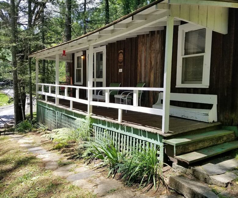 The Cabins At Healing Springs