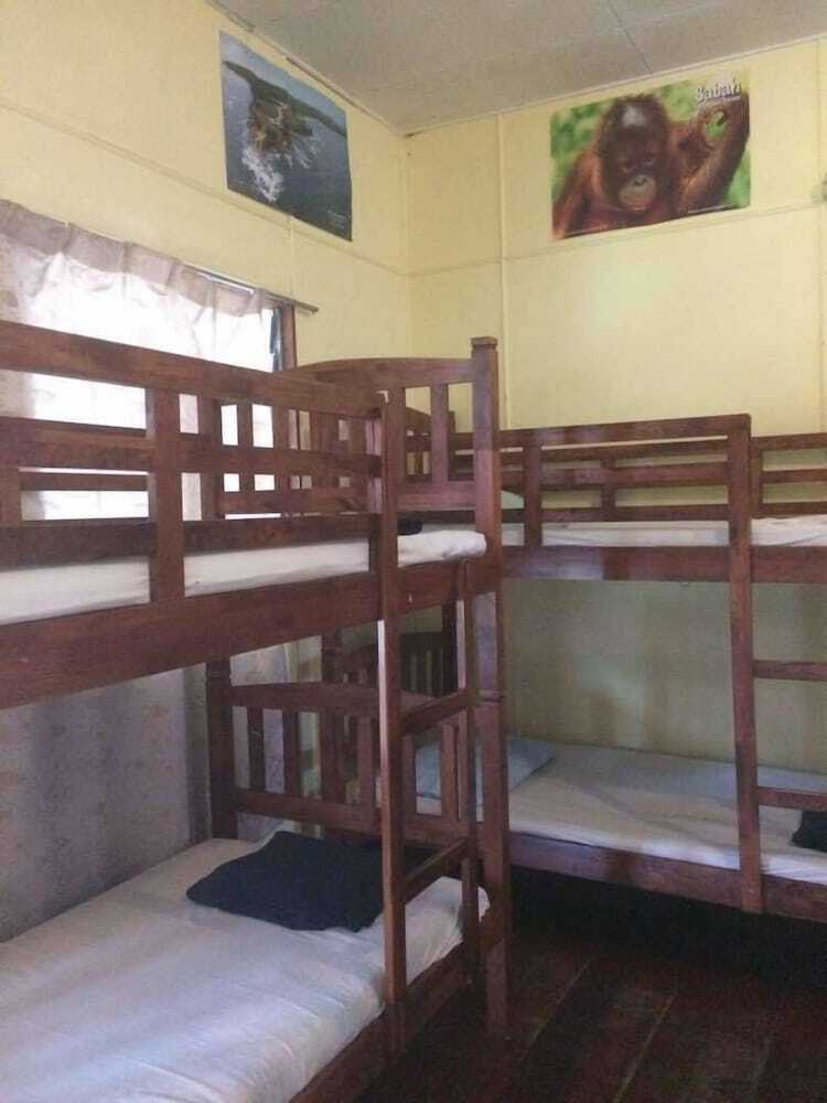 Hotel D'villa Rina Ria Lodge