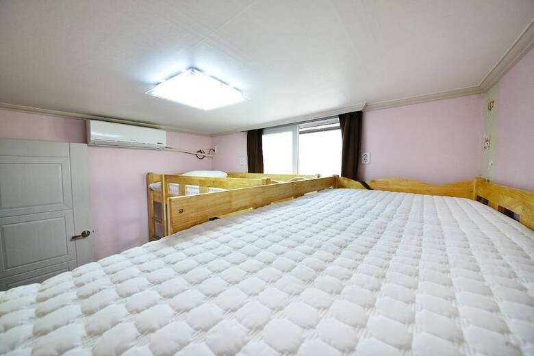 Hostal Namu Guesthouse