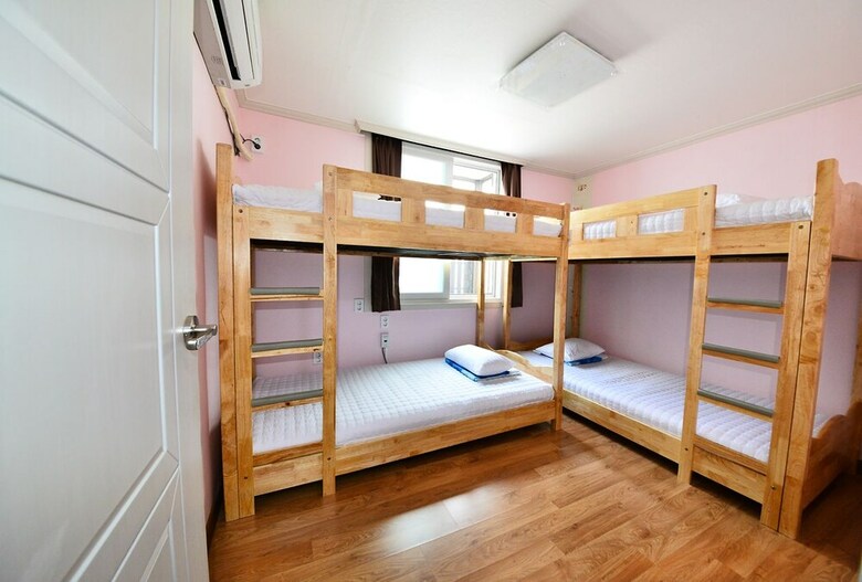Hostal Namu Guesthouse