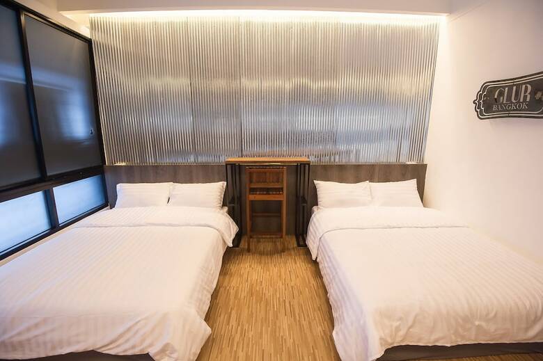 Hostal Glad Bangkok Hostel Bar And Restaurant