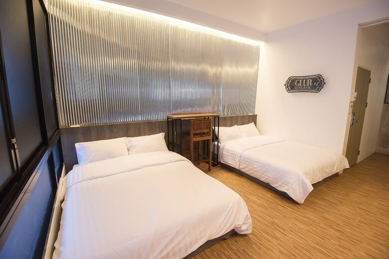 Hostal Glad Bangkok Hostel Bar And Restaurant