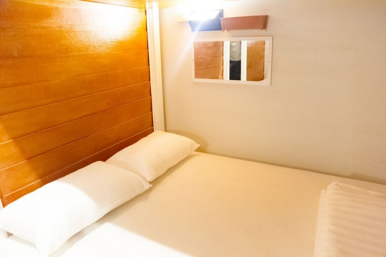 Hostal Glad Bangkok Hostel Bar And Restaurant