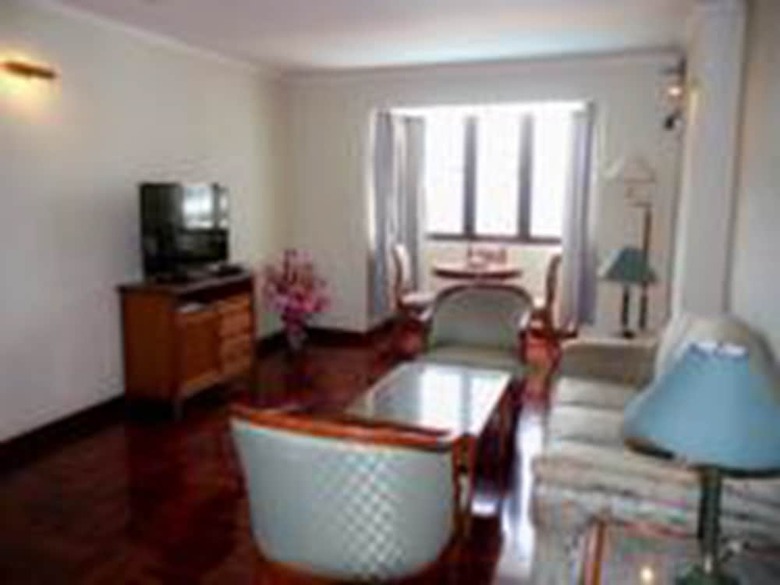 Hotel Omni Syncate Suites