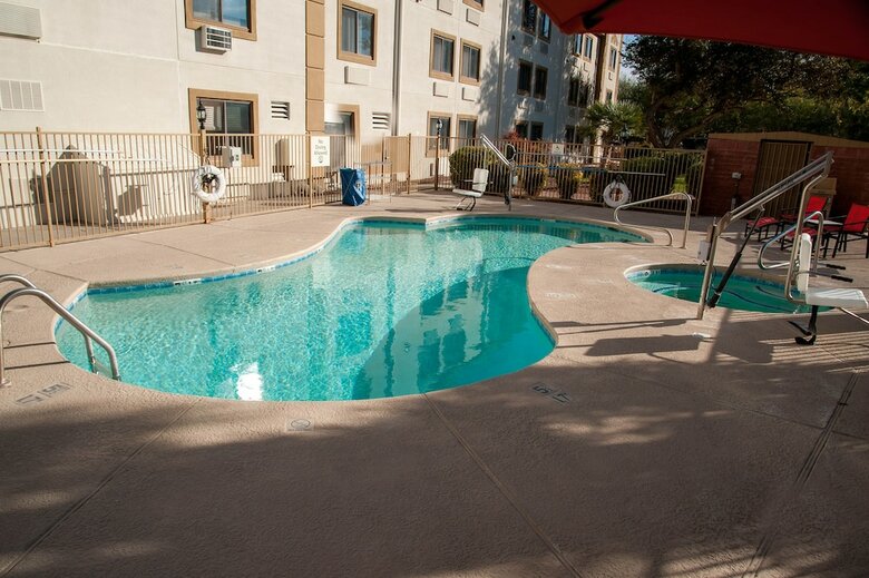 Hotel Holiday Inn Express Airport - Tucson