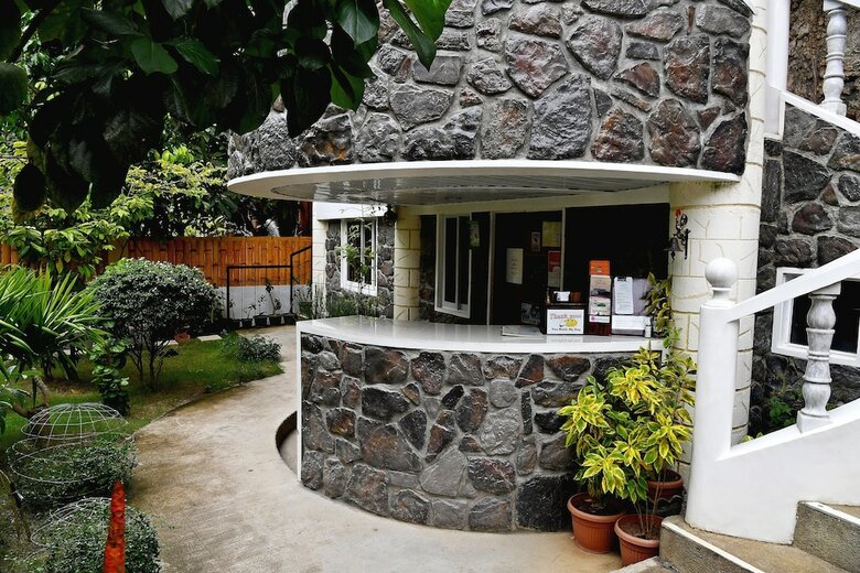 Hotel Greenyard Inn