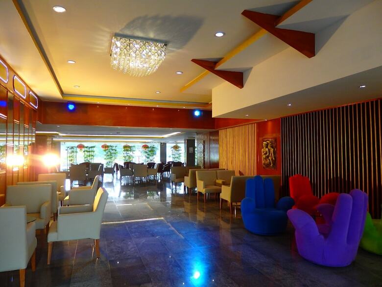 Pohseen Hotel